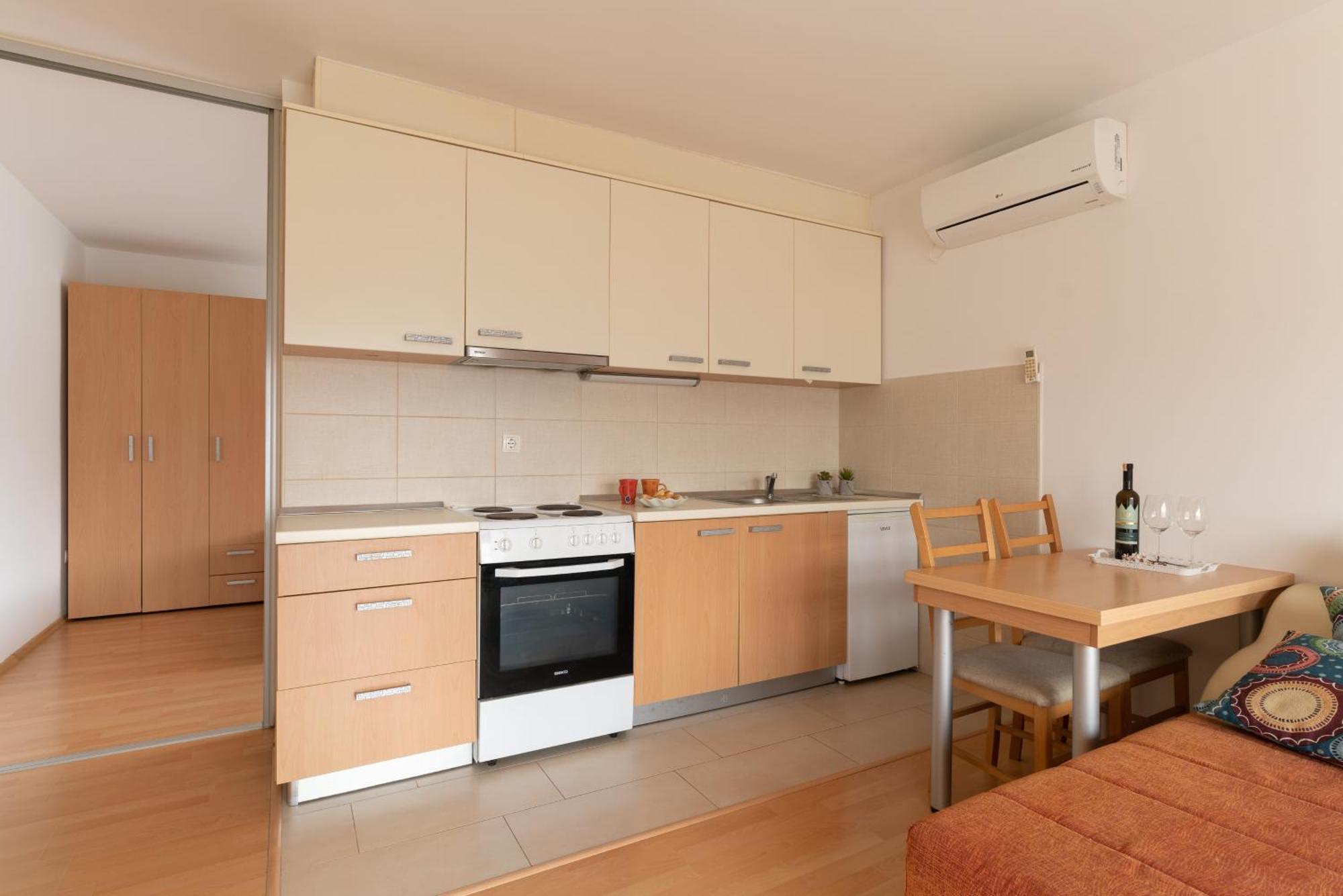 Pure Sky Apartments - With Pool Mostar Exteriör bild