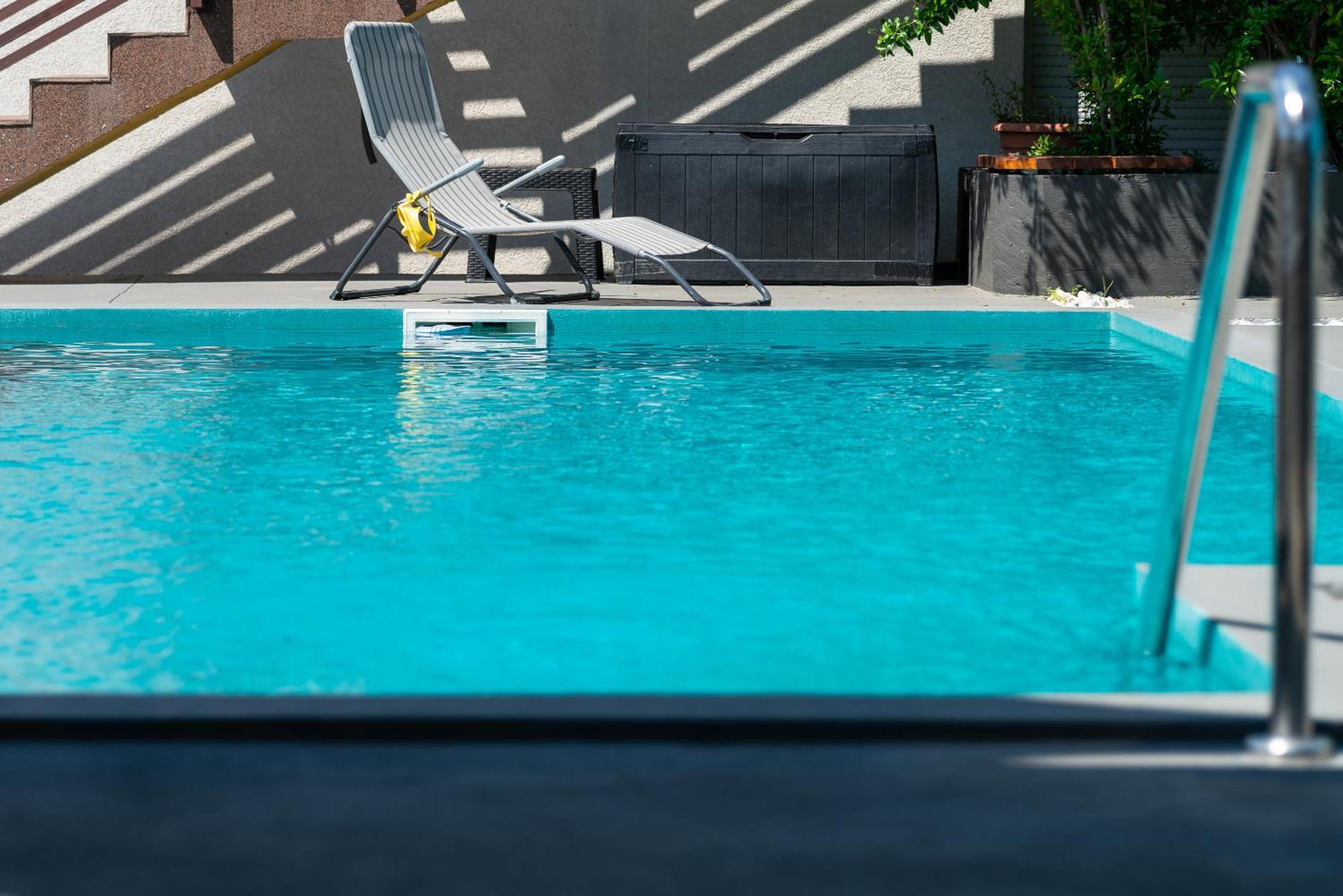 Pure Sky Apartments - With Pool Mostar Exteriör bild