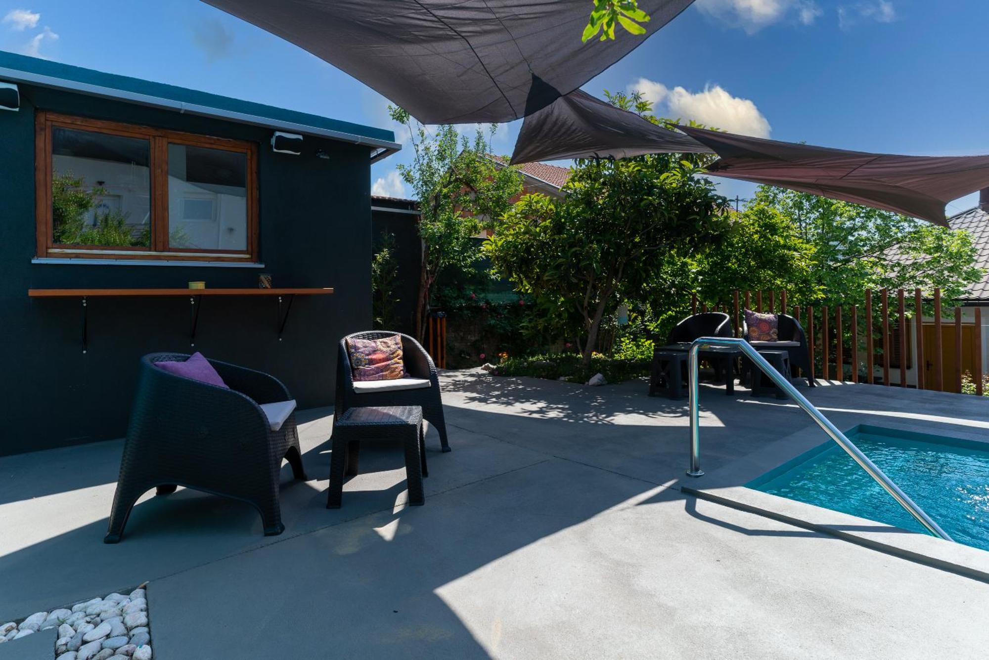 Pure Sky Apartments - With Pool Mostar Exteriör bild